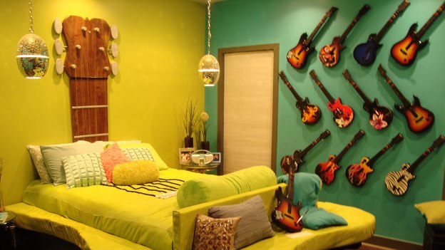Guitar room